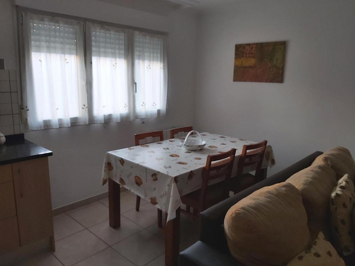Apartamento En Zona Costera, Muy Cerquita De La Playa Apartment Побра до Караминял Екстериор снимка